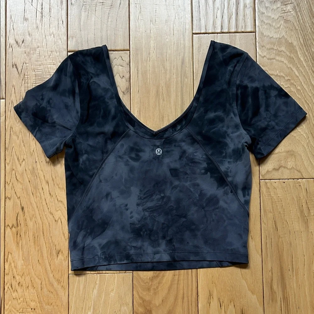 Lululemon Tie-Dye Crop Top - Picture 2 of 5